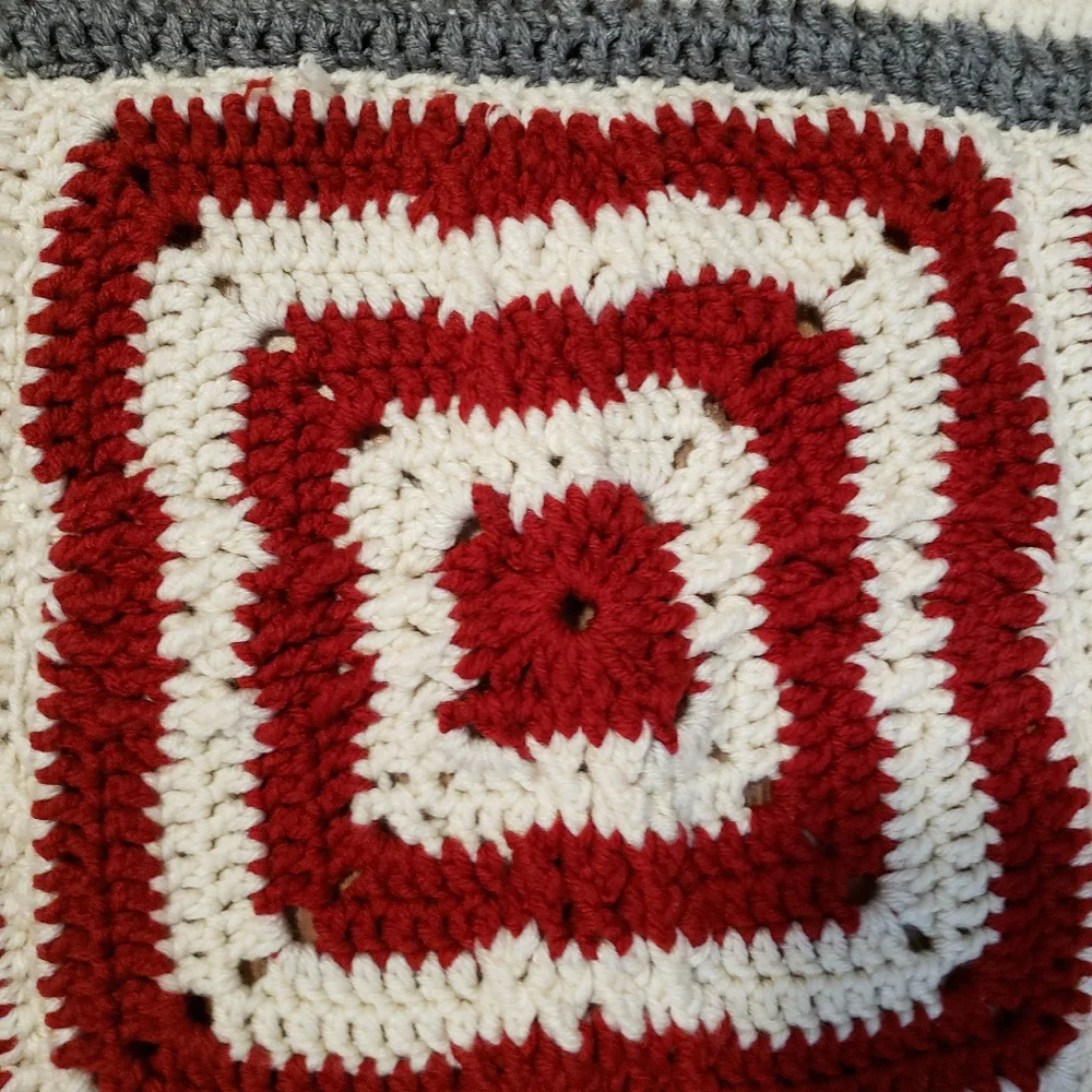 Vintage Quilt Afgan Throw Red Grey White68" × 44" in  New - Picture 6 of 14